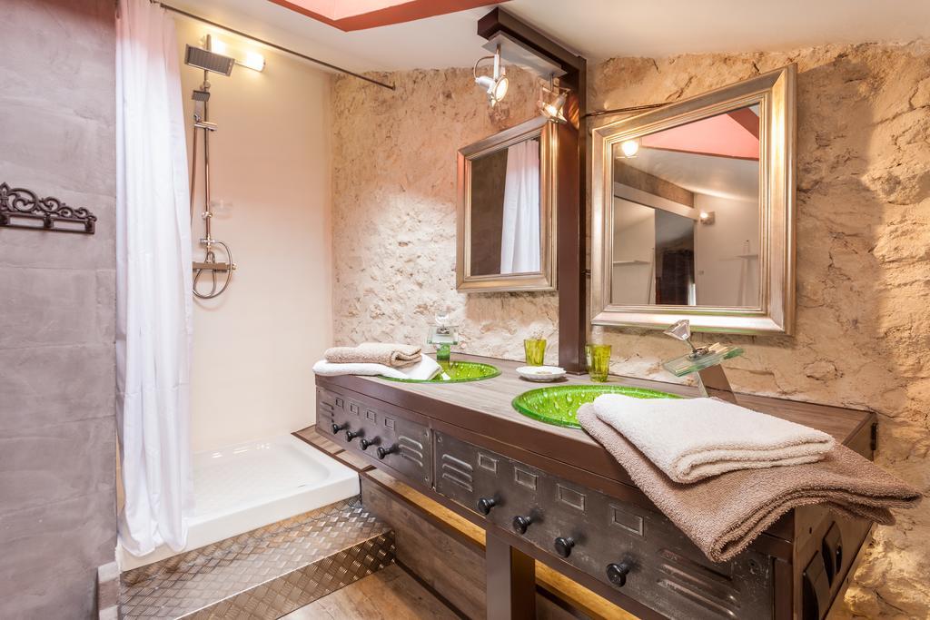 Bed and Breakfast La Demeure Du Pressoir Cuxac-dʼAude Exterior foto
